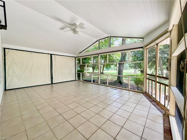 5345 Lake Lawson RD, Virginia Beach, VA 23455