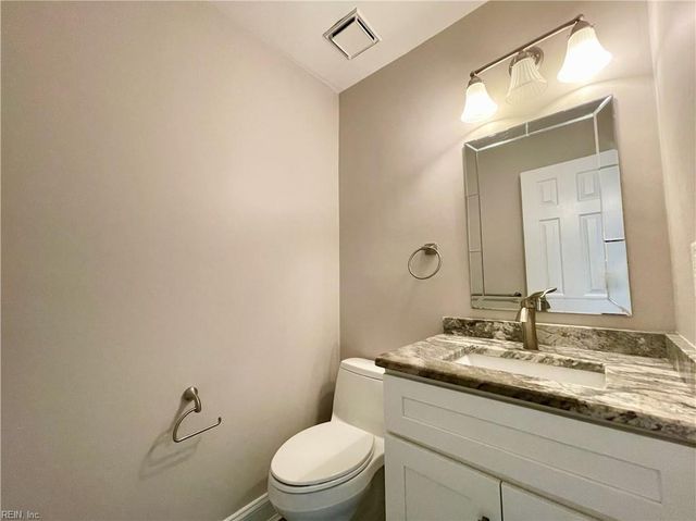 5345 Lake Lawson RD, Virginia Beach, VA 23455