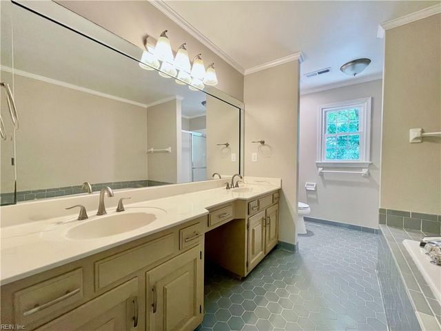 5345 Lake Lawson RD, Virginia Beach, VA 23455