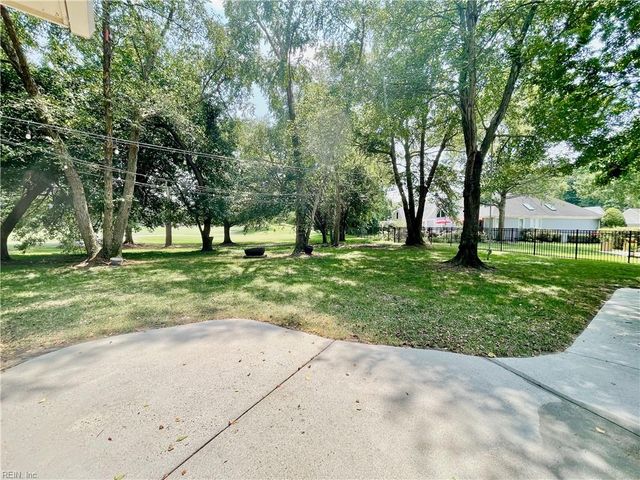 5345 Lake Lawson RD, Virginia Beach, VA 23455