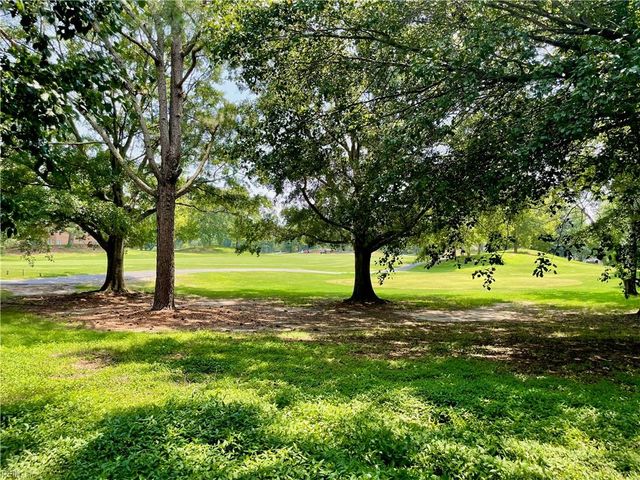 5345 Lake Lawson RD, Virginia Beach, VA 23455