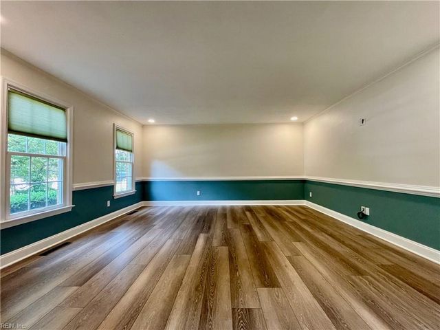 5345 Lake Lawson RD, Virginia Beach, VA 23455