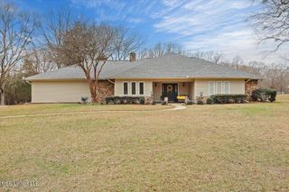 105 Lauren Lane, Clinton, MS 39056