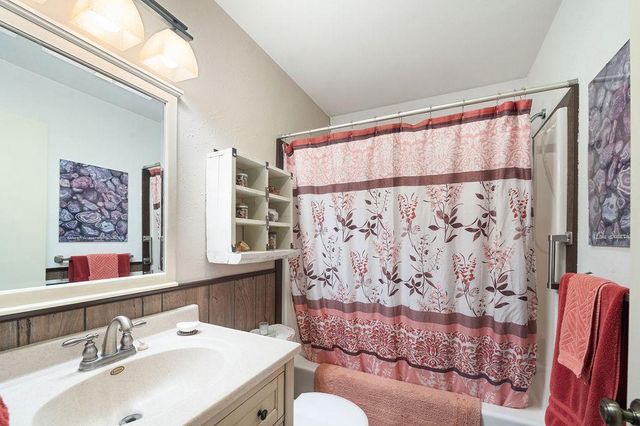 5251 Grabert Road, Fredenberg Twp, MN 55803