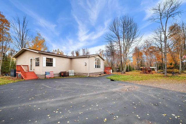 5251 Grabert Road, Fredenberg Twp, MN 55803