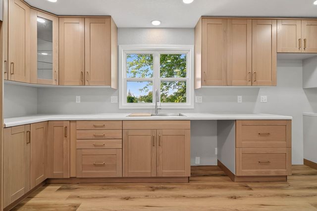 305 2nd Street, Grundy Center, IA 50638