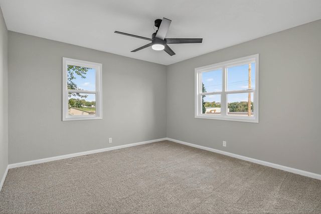 305 2nd Street, Grundy Center, IA 50638