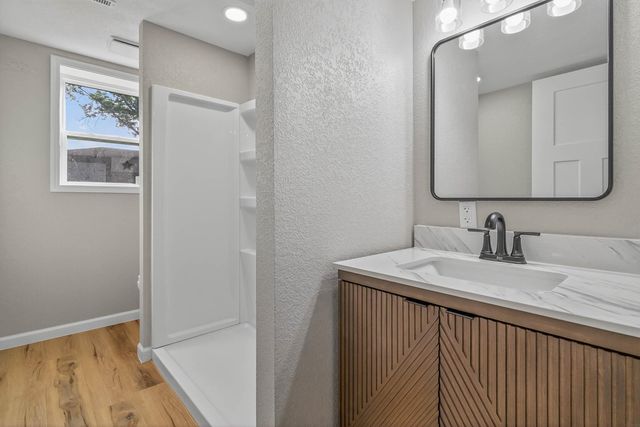 305 2nd Street, Grundy Center, IA 50638