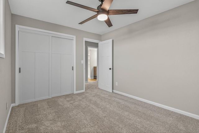 305 2nd Street, Grundy Center, IA 50638