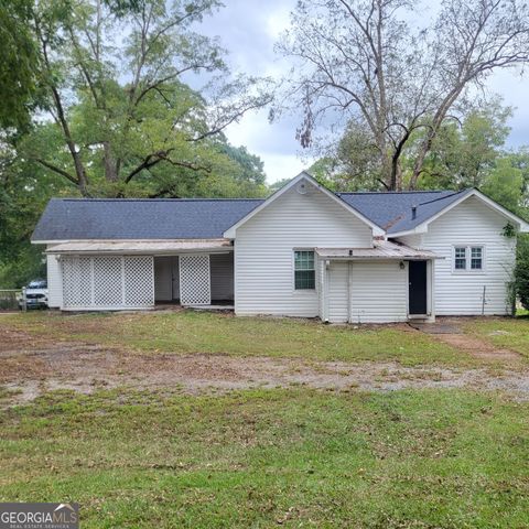 609 S 11TH Avenue, Lanett, AL 36863