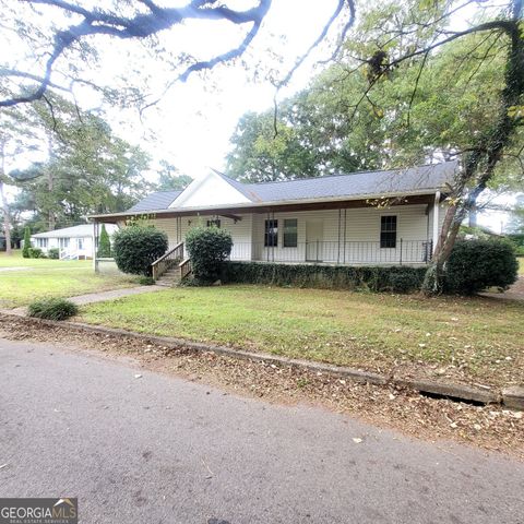 609 S 11TH Avenue, Lanett, AL 36863