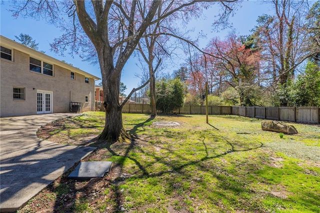 2167 Kilarney Road, Decatur, GA 30032