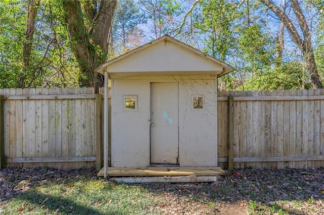 2167 Kilarney Road, Decatur, GA 30032