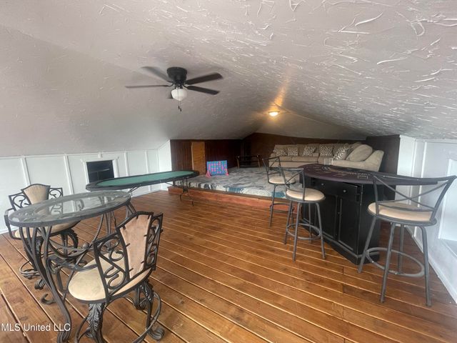 416 Woodland Park Drive, Biloxi, MS 39531