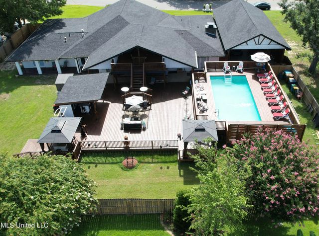 416 Woodland Park Drive, Biloxi, MS 39531