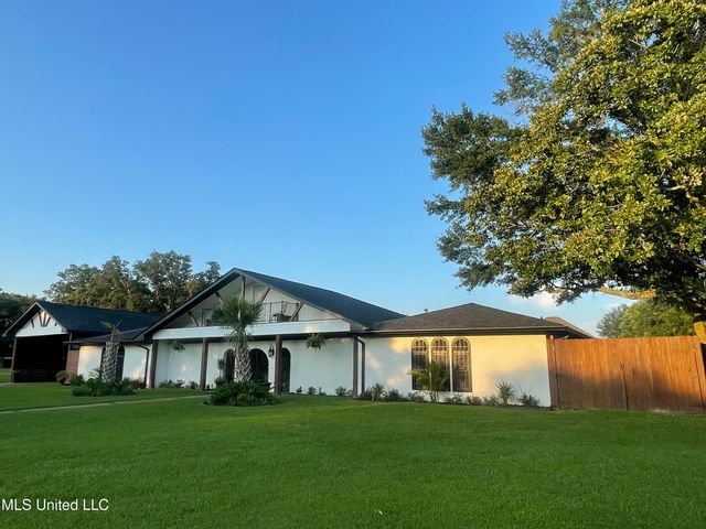 416 Woodland Park Drive, Biloxi, MS 39531