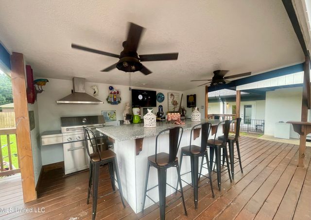 416 Woodland Park Drive, Biloxi, MS 39531