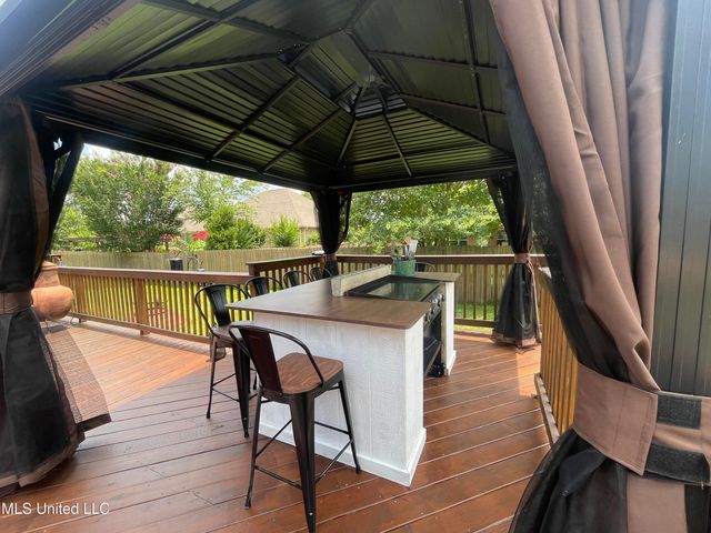 416 Woodland Park Drive, Biloxi, MS 39531