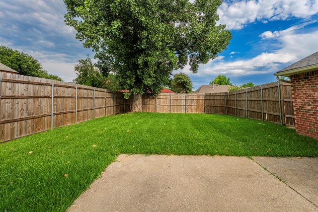 128 Kingsbridge Drive, Garland, TX 75040