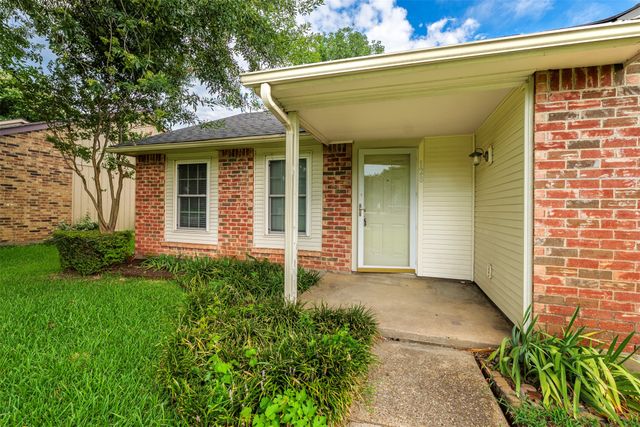 128 Kingsbridge Drive, Garland, TX 75040