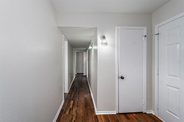 128 Kingsbridge Drive, Garland, TX 75040
