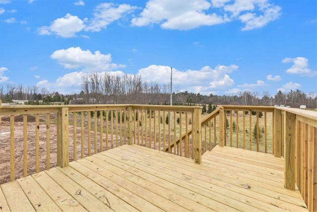 551 Snow Pine Court Ne, Cedar Springs City, MI 49319