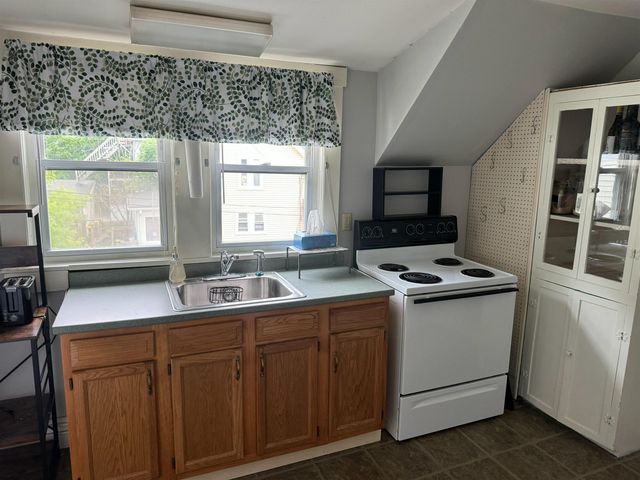14 Summer Street, Laconia, NH 03246