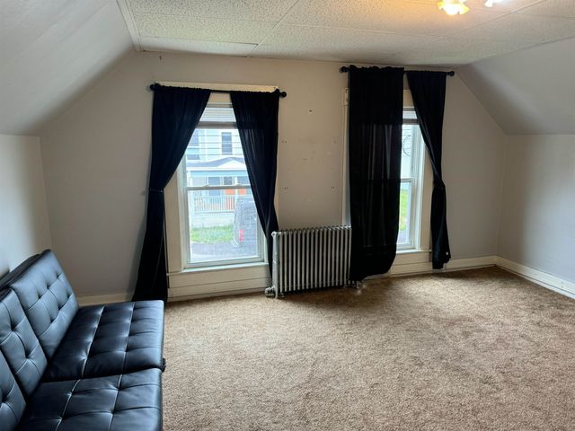 14 Summer Street, Laconia, NH 03246