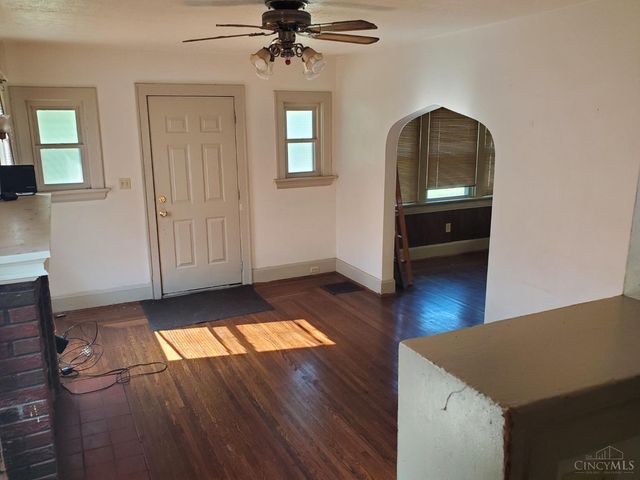 1946 Berkley Avenue, Cincinnati, OH 45237