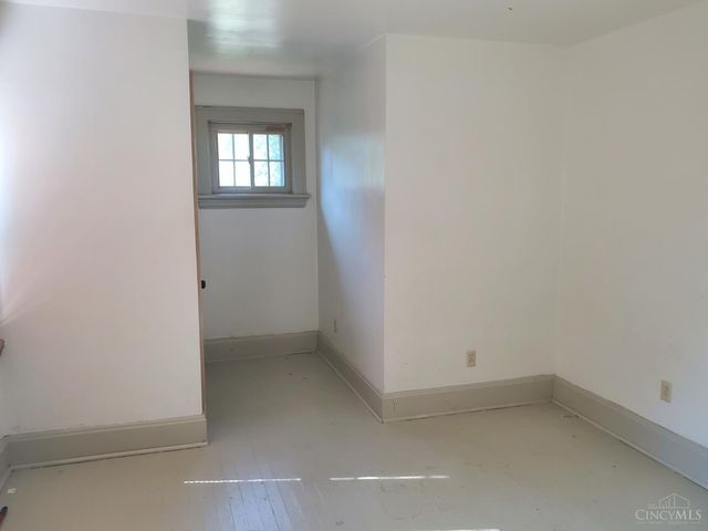 1946 Berkley Avenue, Cincinnati, OH 45237