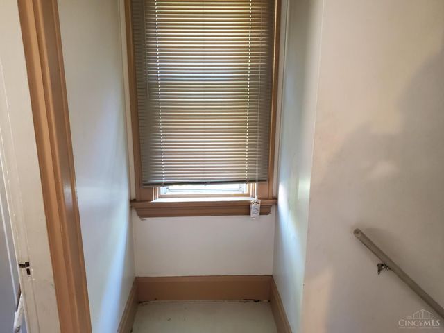 1946 Berkley Avenue, Cincinnati, OH 45237