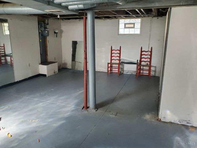 1946 Berkley Avenue, Cincinnati, OH 45237