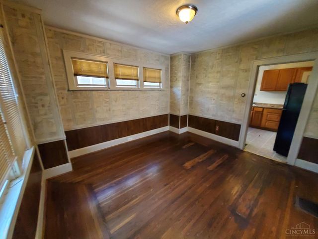 1946 Berkley Avenue, Cincinnati, OH 45237