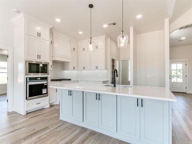 4433 Raymond Lane, Guthrie, OK 73044