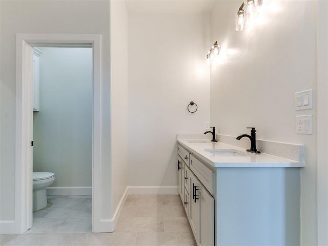4433 Raymond Lane, Guthrie, OK 73044