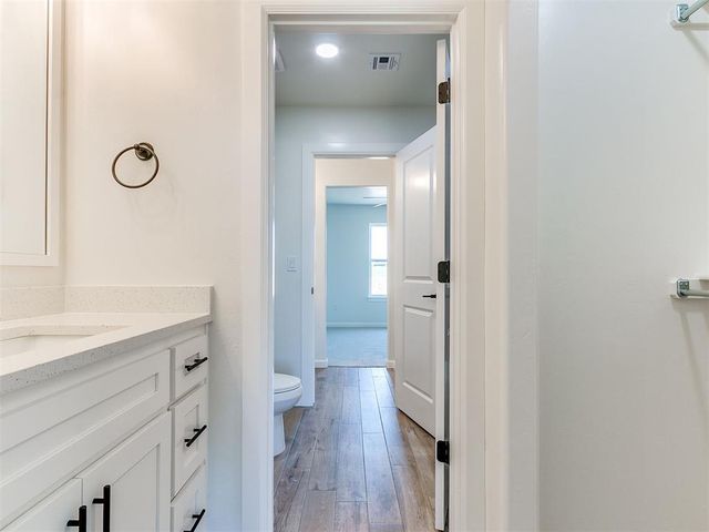 4433 Raymond Lane, Guthrie, OK 73044