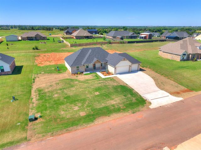 4433 Raymond Lane, Guthrie, OK 73044