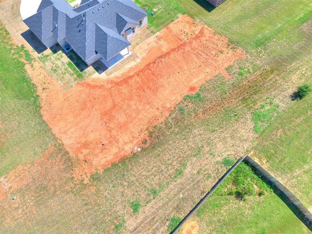 4433 Raymond Lane, Guthrie, OK 73044