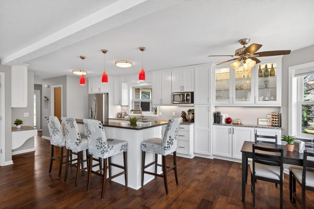 5580 Quinwood Lane N, Plymouth, MN 55442