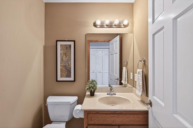 5580 Quinwood Lane N, Plymouth, MN 55442