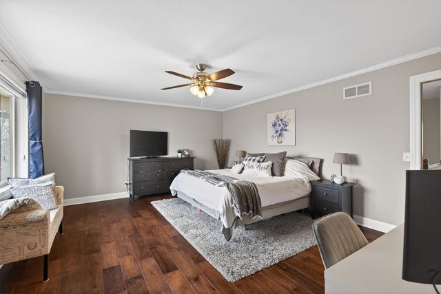 5580 Quinwood Lane N, Plymouth, MN 55442