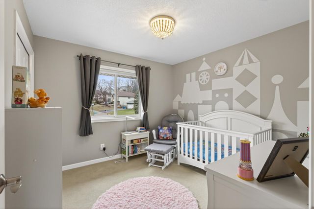 5580 Quinwood Lane N, Plymouth, MN 55442