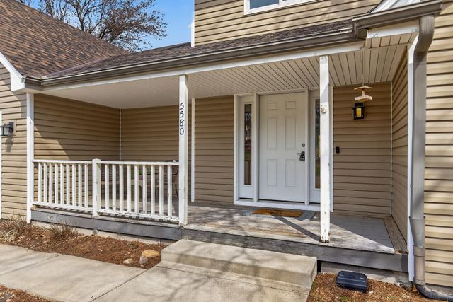 5580 Quinwood Lane N, Plymouth, MN 55442