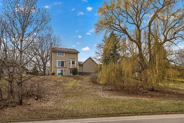 5580 Quinwood Lane N, Plymouth, MN 55442