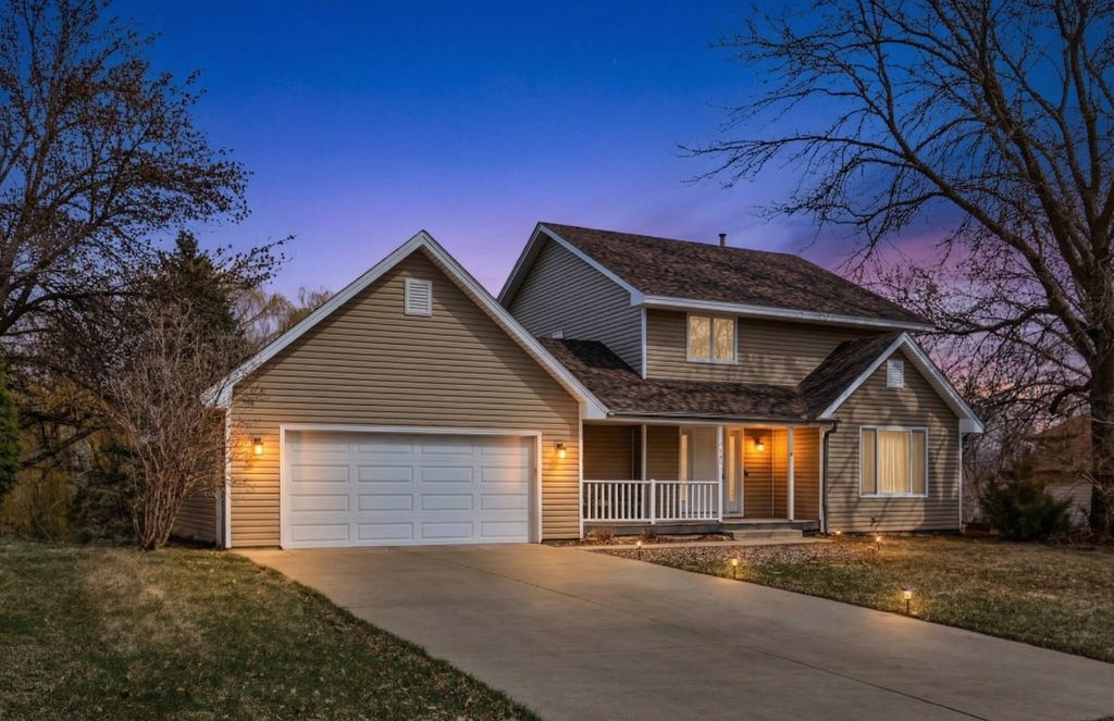 5580 Quinwood Lane N, Plymouth, MN 55442