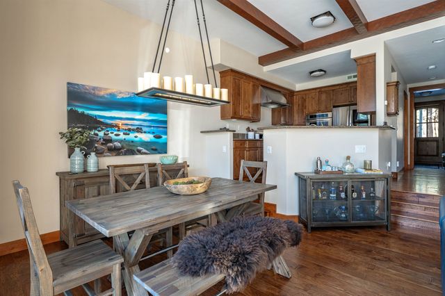 10213 Annies Loop, Truckee, CA 96161