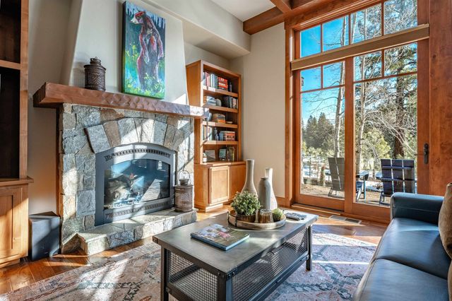 10213 Annies Loop, Truckee, CA 96161