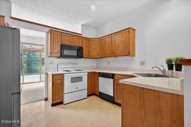 1 Valley View Avenue, East Greenbush, NY 12144