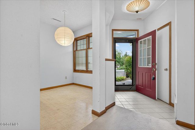 1 Valley View Avenue, East Greenbush, NY 12144