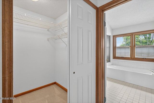 1 Valley View Avenue, East Greenbush, NY 12144